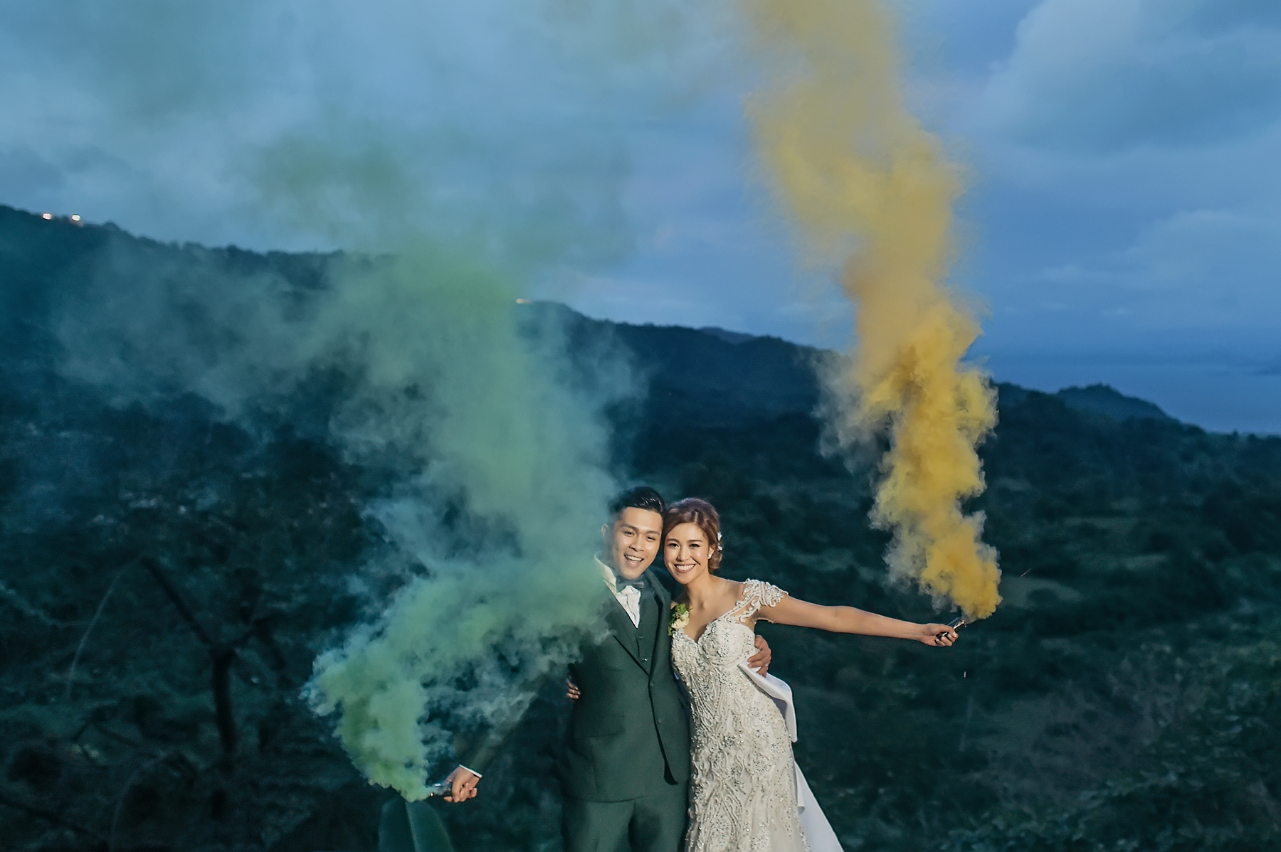 Couple's post wedding pictorial at Narra Hill, Tagaytay